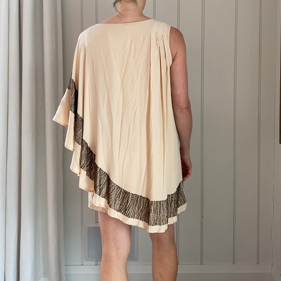 Haute Hippie silk one shoulder mini dress. Size xs - Picture 2 of 7